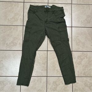 Women’s old navy green skinny cargo pants